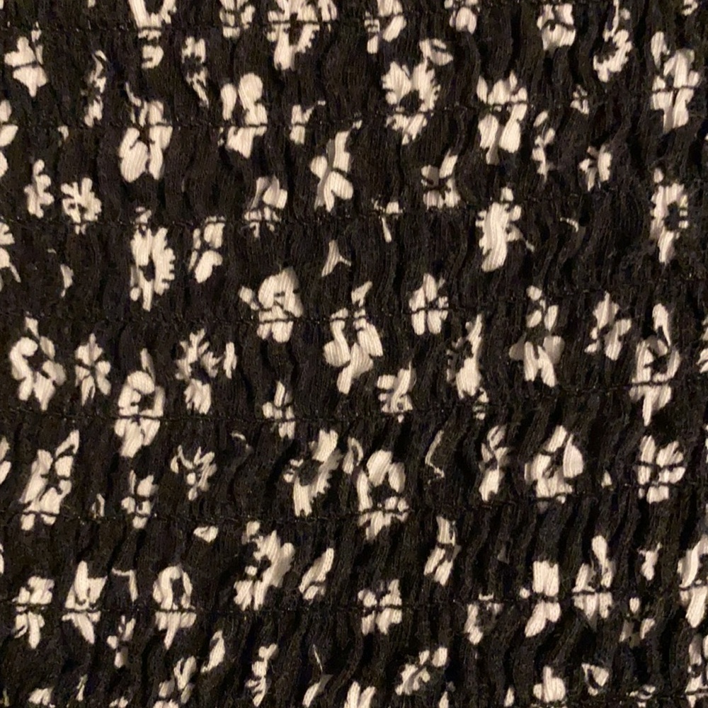 black and white floral off the shoulder top - Picture 2 of 3